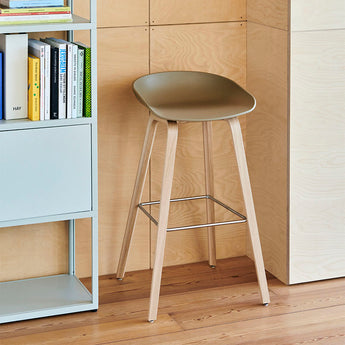 Hay AAS 32 About A Stool