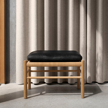 Carl Hansen OW149F Colonial Footstool