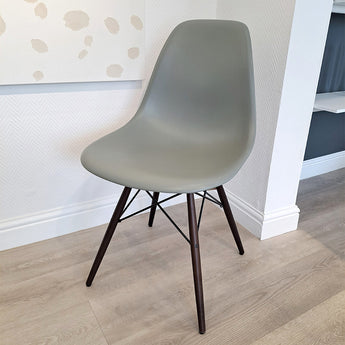 Vitra Eames DSW Dining Chair Ex-Display