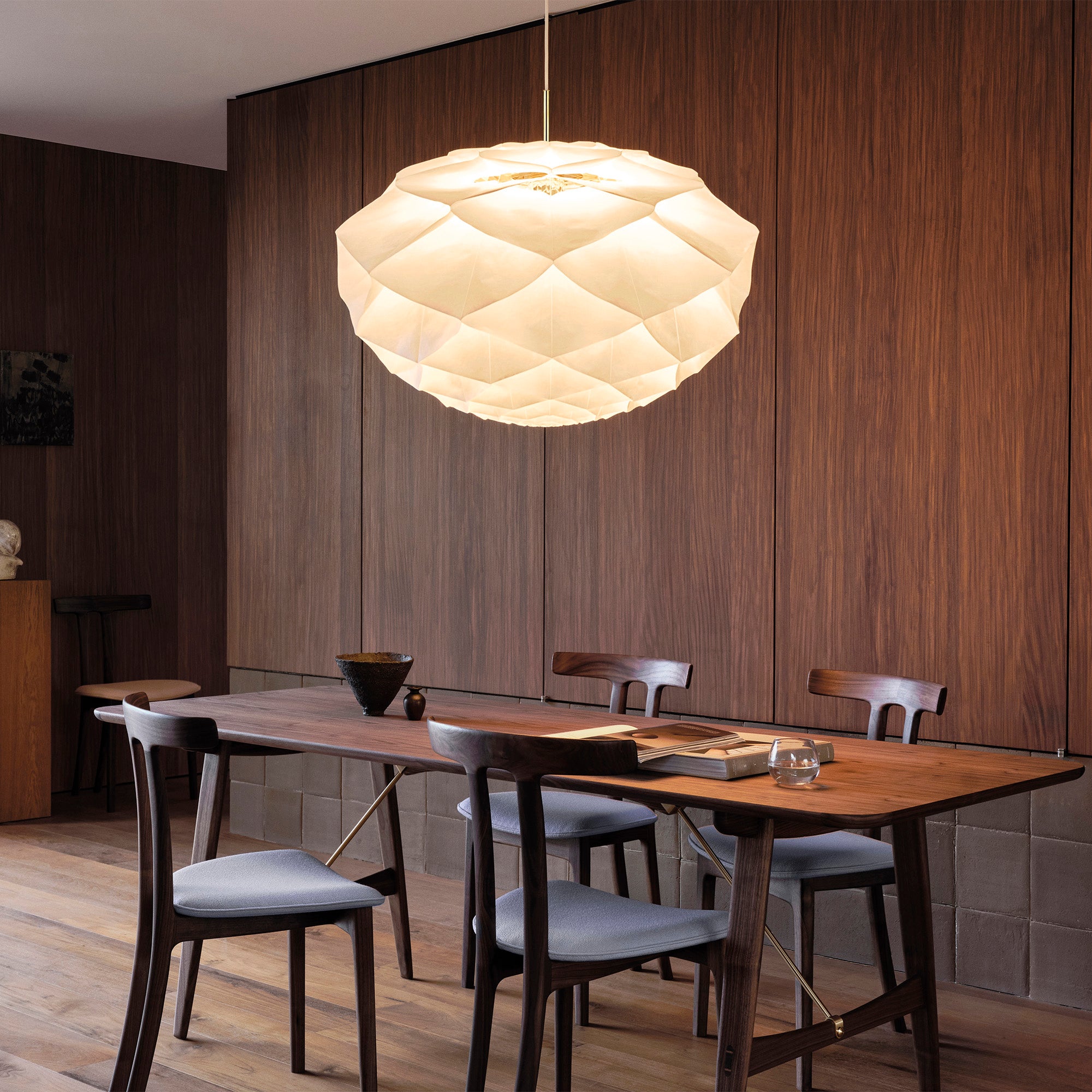 Carl Hansen OS111 Begonya Pendant Light D900mm with BM1160 table and OW58 chair — lifestyle