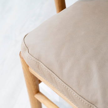 Carl Hansen OW149 Colonial Chair Display