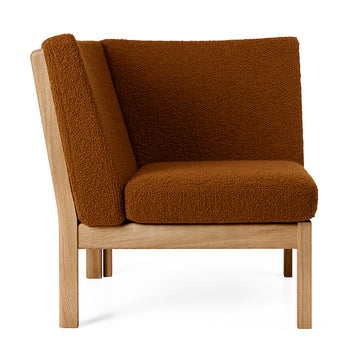 Carl Hansen CH280A Armrest Section in Oak Oil / Bute Caramel — packshot