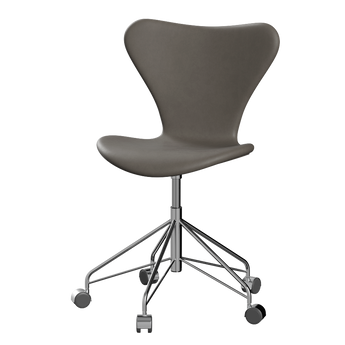 Fritz Hansen 3117 Series 7 Swivel Office Chair Fully Upholstered Essential Leather in Lava, Chrome Base — packshot