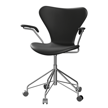 Fritz Hansen 3217 Series 7 Swivel Armchair Essential Leather Fully Upholstered in Black, Chrome Base — packshot