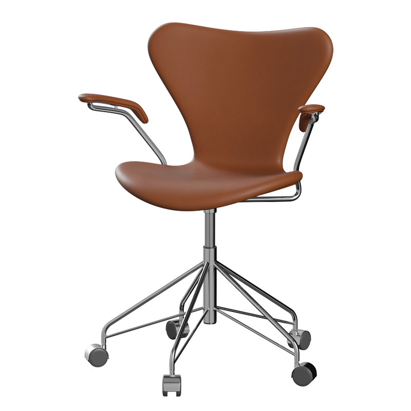 Fritz Hansen 3217 Series 7 Swivel Armchair Essential Leather Fully Upholstered in Walnut, Chrome Base — packshot