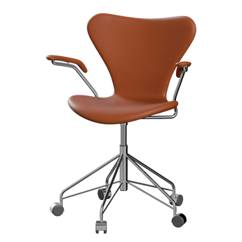 Fritz Hansen 3217 Series 7 Swivel Armchair Essential Leather Fully Upholstered in Walnut, Chrome Base — packshot