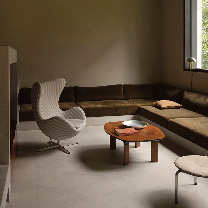 Fritz Hansen Egg Lounge Chair in Voulez-Vous— lifestyle, with Analog Table