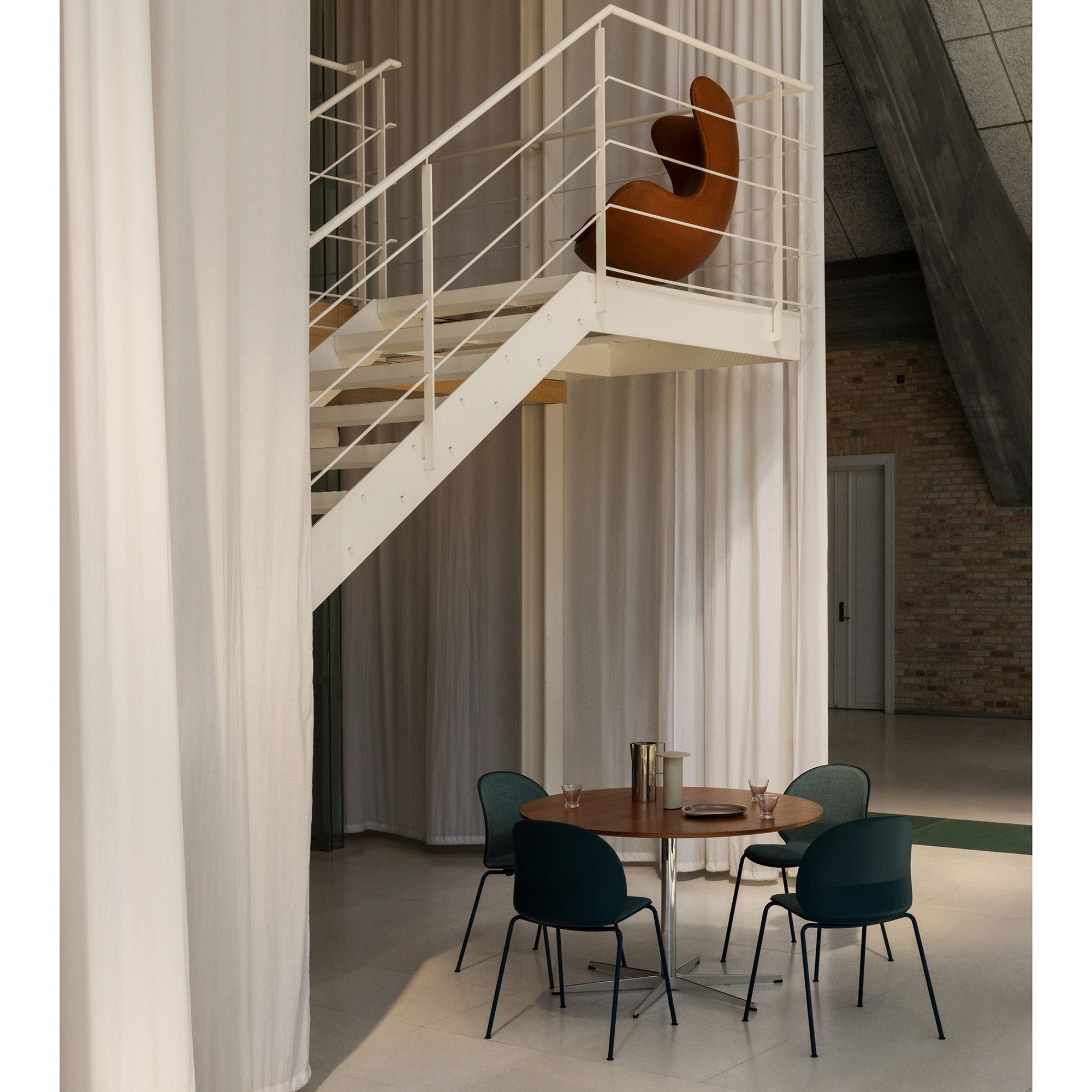 Fritz Hansen N02-10 Recycle Dining Chair Front Upholstered — lifestyle, with Circular A825 table and Egg chair