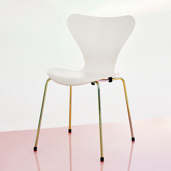Fritz Hansen 3107 Series 7 Dining Chair 7:14 AM Colour Edition