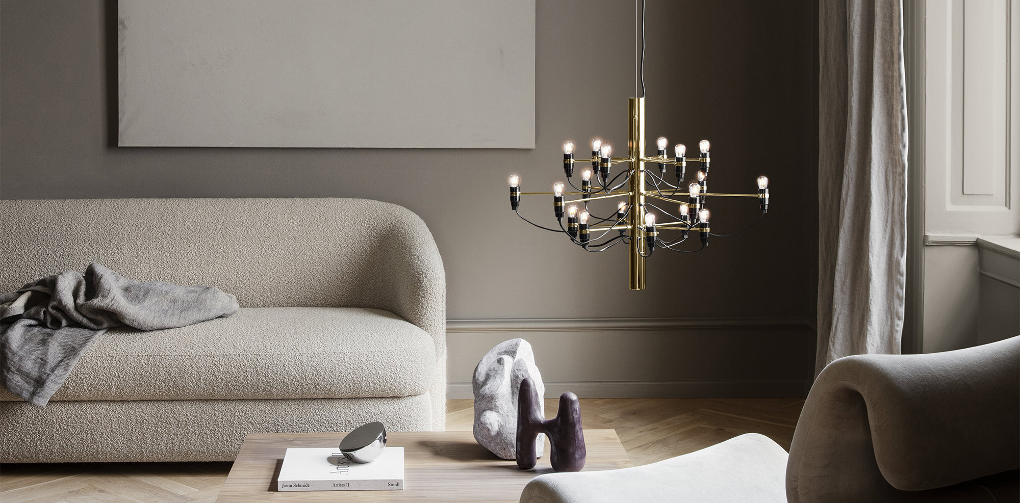 Flos 209 18 Brass Frosted - Photography Heidi Lerkenfeldt - Lifestyle setting