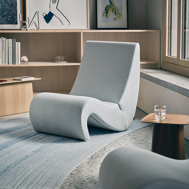 Vitra Amoebe Lounge Chair in Cosy 2 Pale Blue — lifestyle