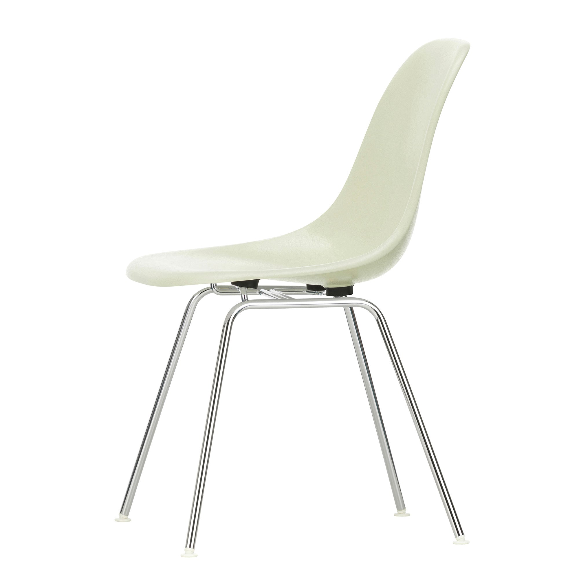 Vitra Eames Fiberglass Side Chair DSX in Parchment with chrome base — packshot, side view