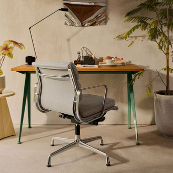 Vitra Eames EA 231 Soft Pad Chair