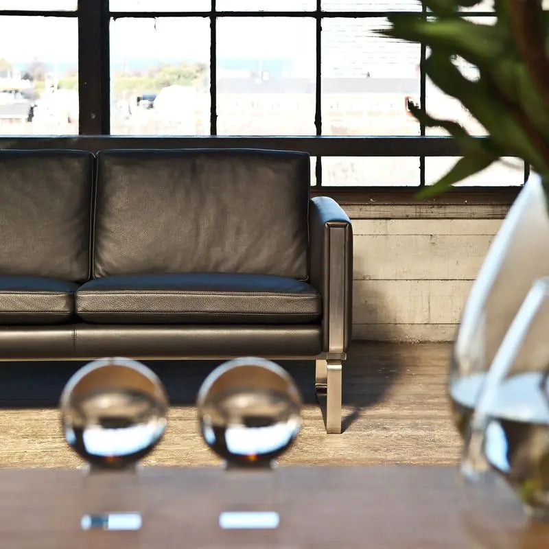 Carl Hansen CH102 2 Seat Sofa – Innes