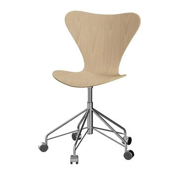 Fritz Hansen 3117 Series 7 Swivel Office Chair