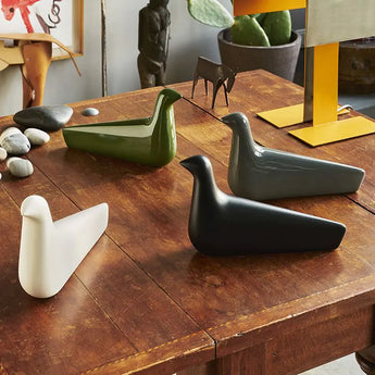 Vitra L'Oiseau Ceramic — lifestyle
